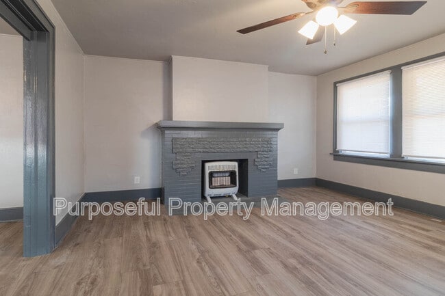 2313 NW 16th St