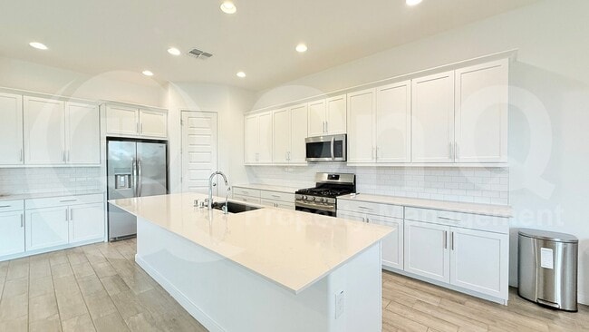 Photo - 5840 S Delaware St