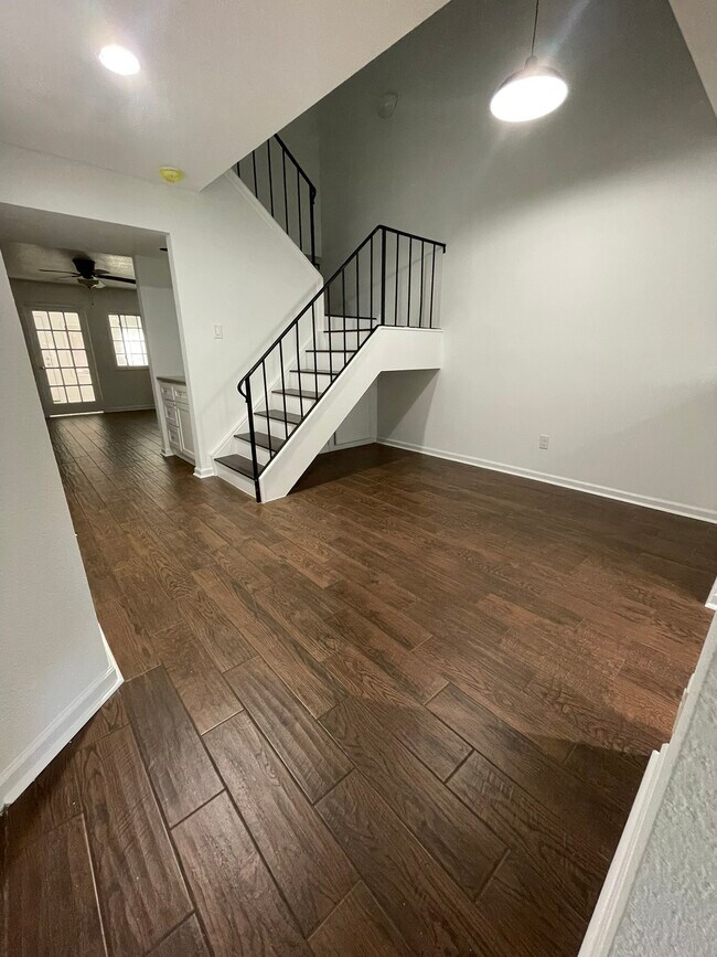 Photo - 5005 Georgi Ln Unit 137