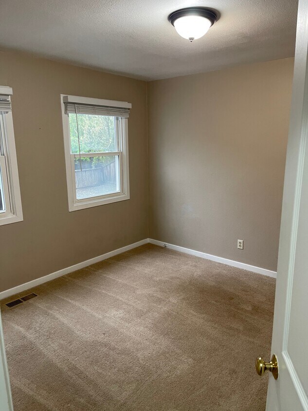 mid br - 21744 Almaden Rd (San Jose, CA)