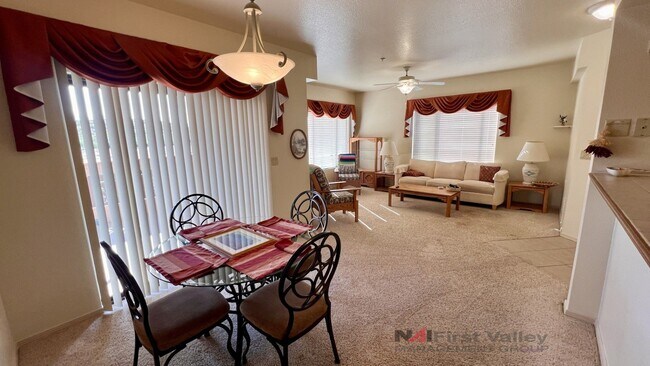 Photo - 1 Bed/1 Bath Upstairs Executive