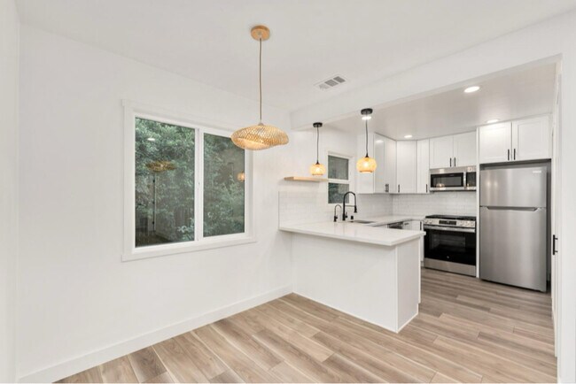 Photo - 5370 Moddison Ave