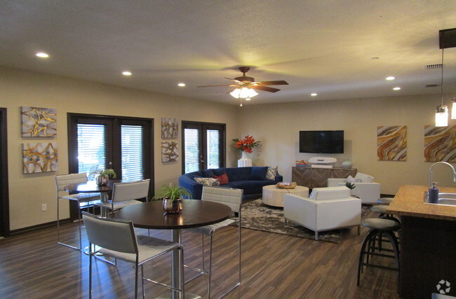 Spacious & Inviting Clubhouse - Quail Creek Rental