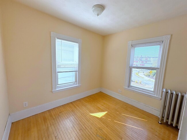 Photo - 145 College Ave Unit 2