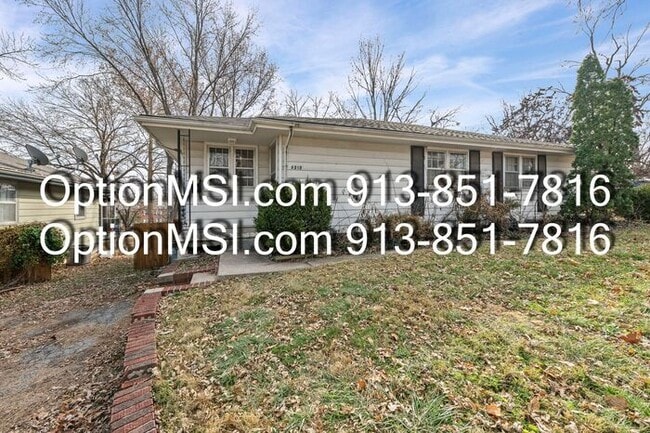Photo - Spacious & Updated Duplex Near Downtown Overland Park!