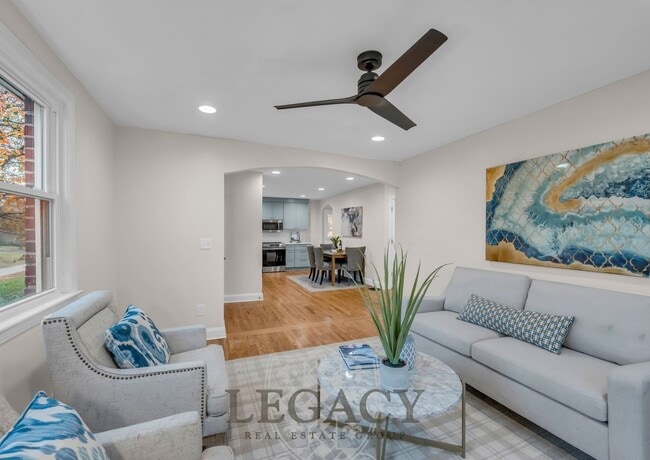 Photo - 719 Woodmere Dr