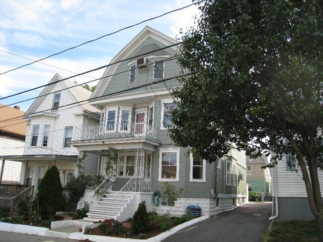 Photo - 10 Evergreen Ave Unit 3