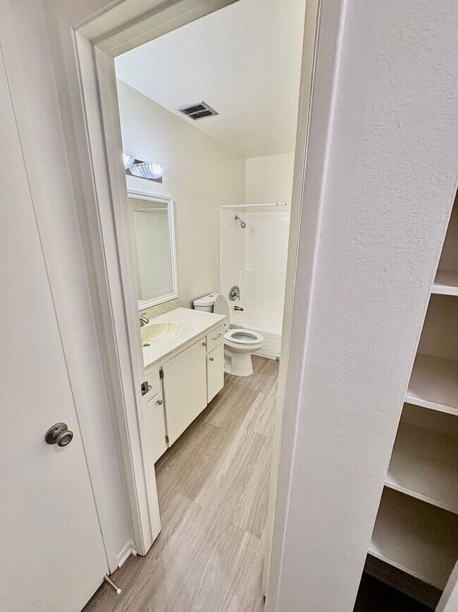 156 Arbor Park Apartments