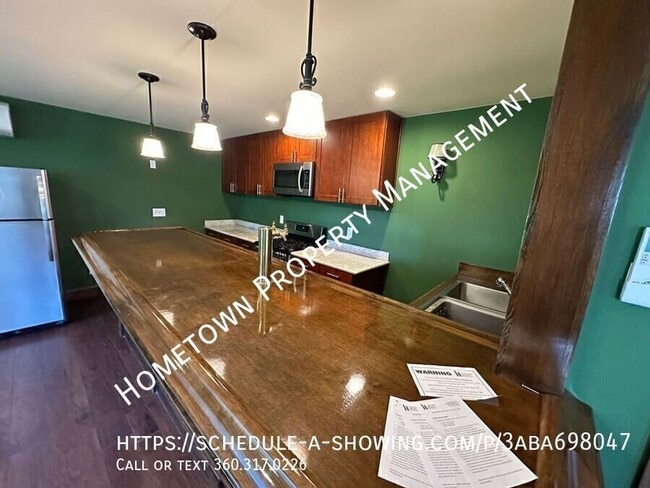 Photo - 4047 Legacy Dr NE Unidad Guest House