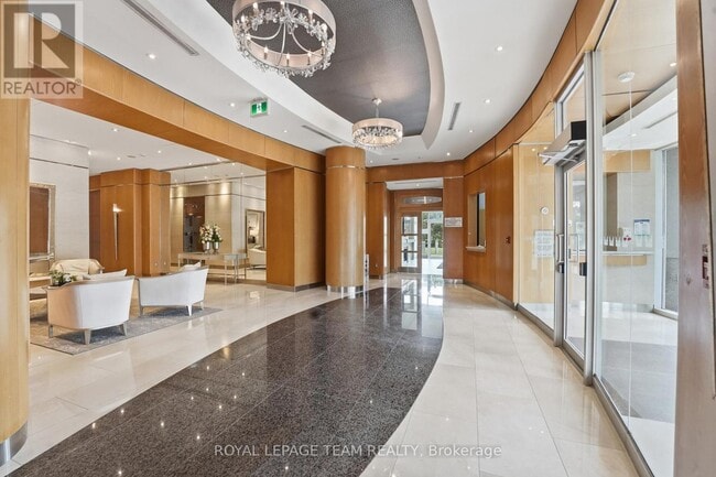 Photo - 38 Metropole Private Unit 504
