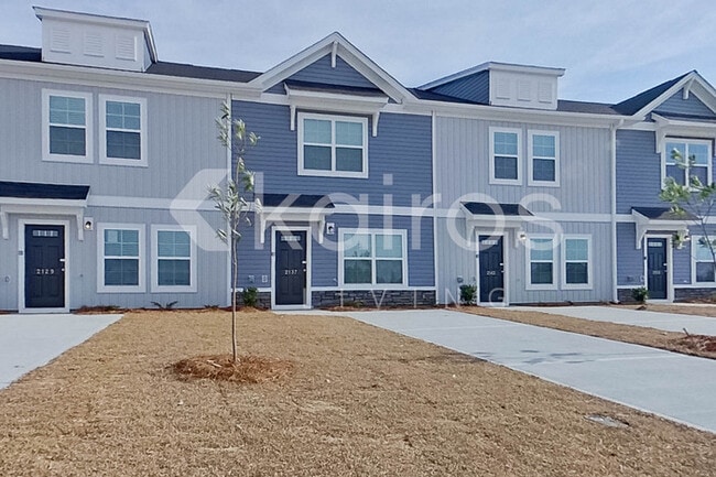 Photo - 2137 Banyon Cir