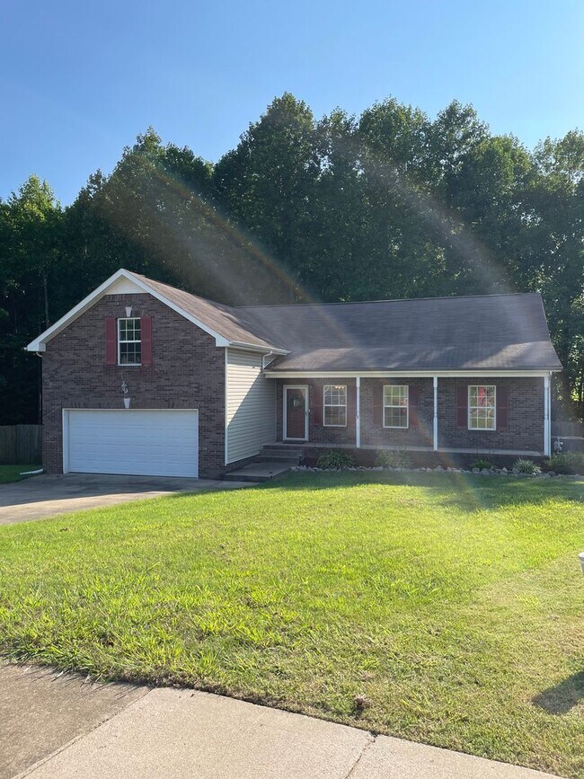 1517 Cedar Springs Cir