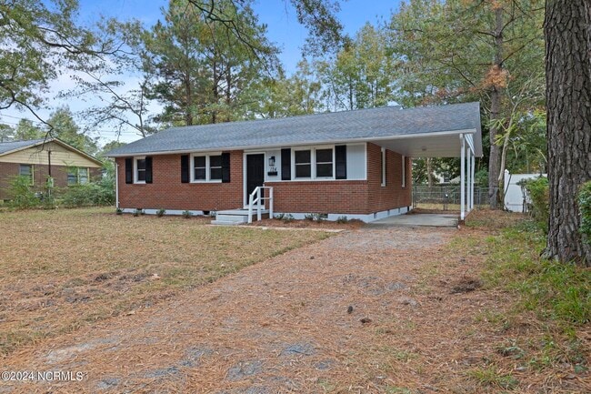 Building Photo - 124 Kitt Dr Rental