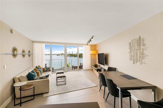 Photo - 9821 E Bay Harbor Dr Unidad 503