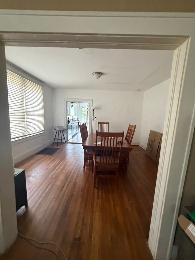 Photo - 620 E Delmar St