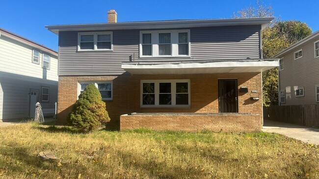 Building Photo - 84th St- 5922-24 Unit 5922 Lower