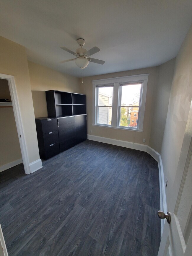 Photo - 2505 Brookfield Ave Unit 3
