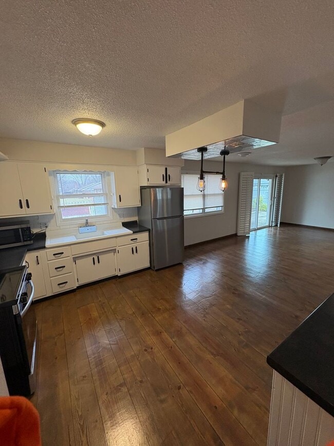 Photo - Updated Three Bedroom Single Family Home in Alexandria, Indiana