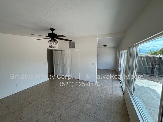 Photo - 3 Bedroom, 2 Bath House for Rent on the Eastside (Irvington/Kolb)