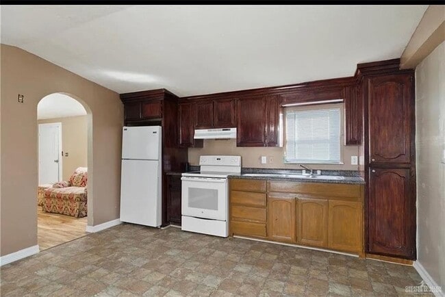 Photo - 13 Alvarado St