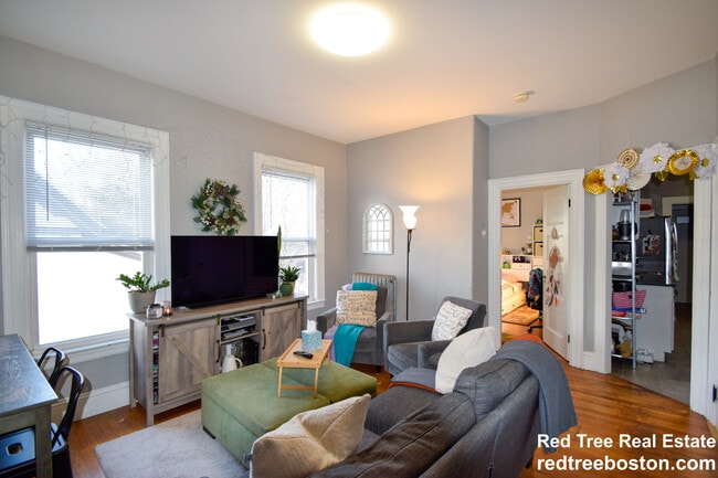 Photo - 85 Surrey St