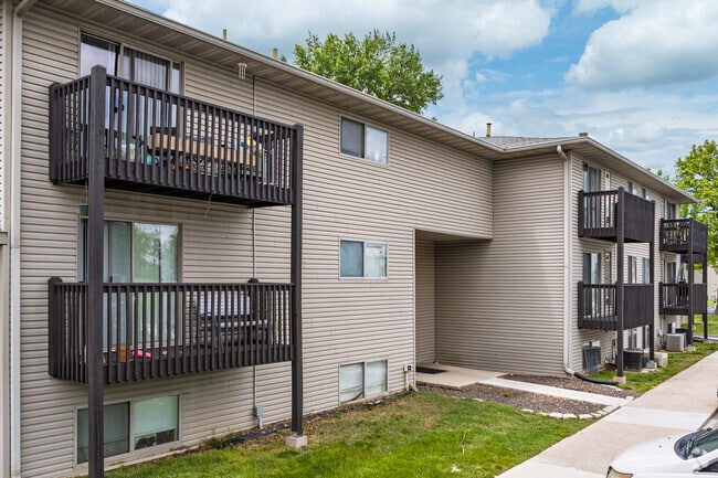 Quail Ridge East Apartments