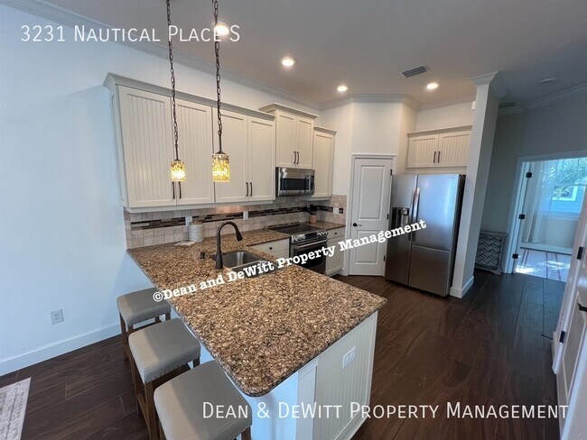 Photo - 3231 Nautical Pl S
