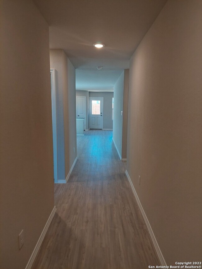 Photo - 5731 Sunset Vis