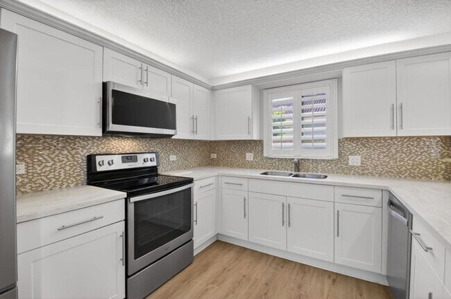 Photo - 4517 NW 5th Ave