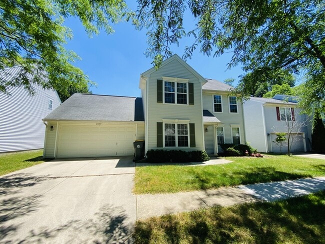 Building Photo - 2249 S Sweetbriar Ct