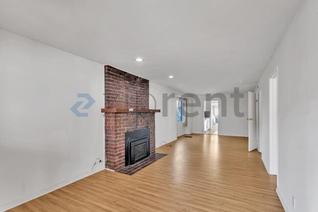 Photo - 1219 43rd Ave