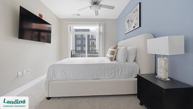 Photo - 1000 S Broadway Unidad 260