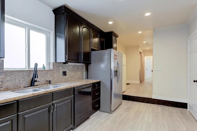 Photo - 1903 Voorhees Ave