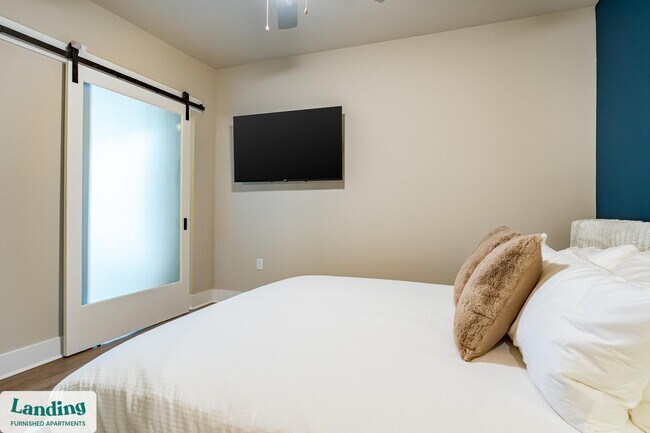 Photo - 300 E Broad St Unidad 350