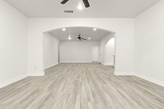 Photo - * MOVE IN SUMMER 7/25/2027 * 5 Bed 3 Bath,...