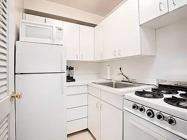 25 W 13th St Unit 7KS