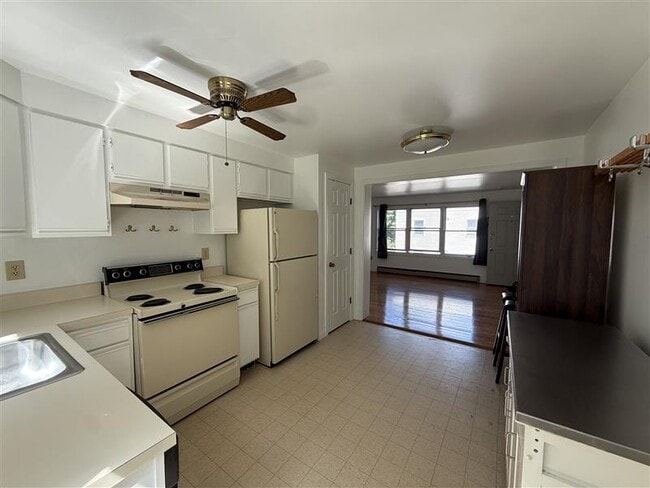 Building Photo - 45 Cross St Unit #23 Rental