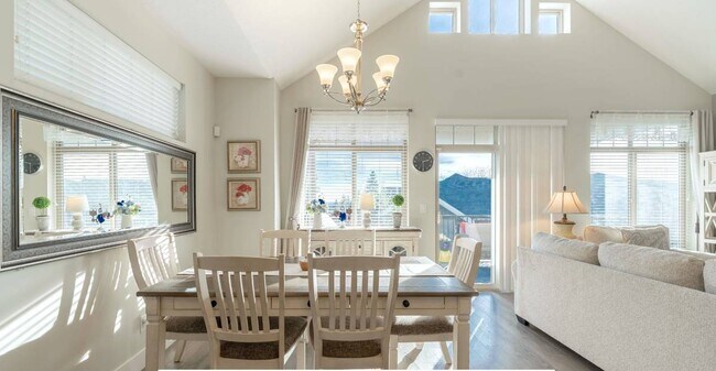 Photo - 3467 Gislason Av