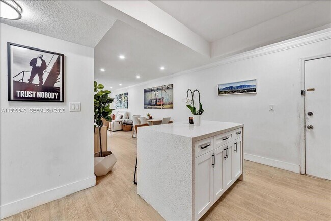 Photo - 9225 SW 87th Ave Unit A12