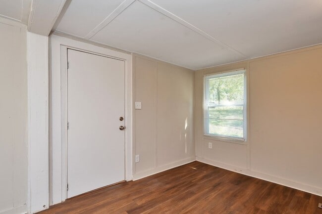 Photo - Newly Renovated Beauty in Pinson!