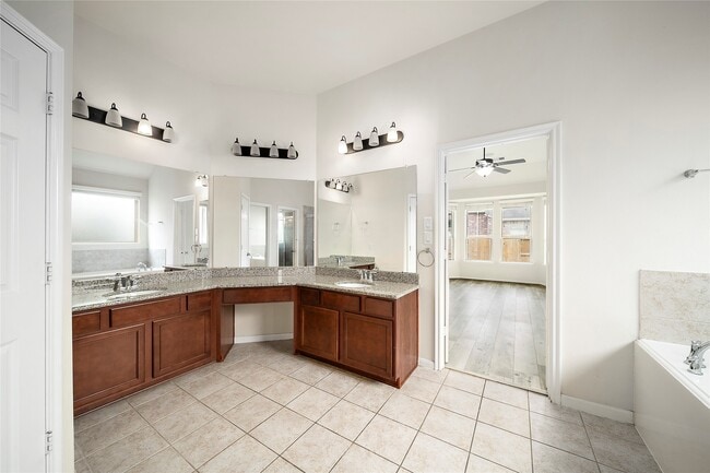 Photo - 4719 Coldstream Ct