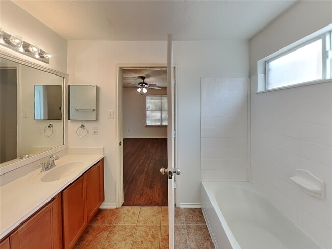 Building Photo - 24518 Cypresspark Glen Ln