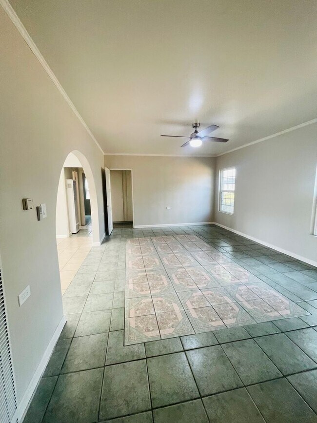 Lovely single story home with large backyard Rental House Rental in