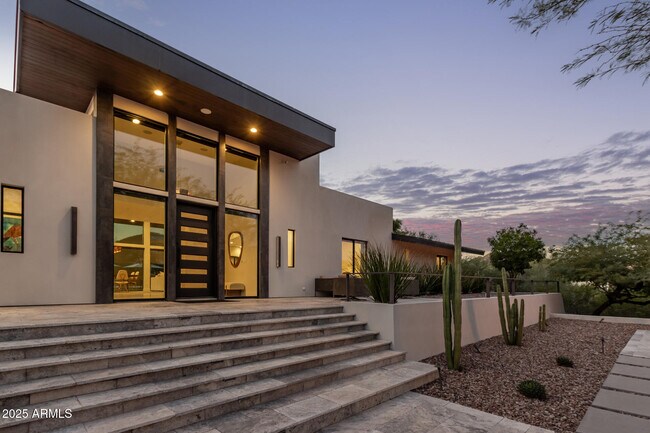 Photo - 6636 N 48th St