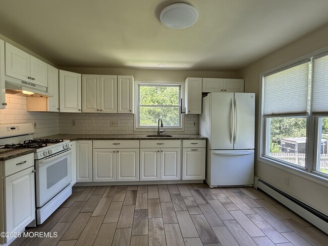Photo - 236 W Farms Rd