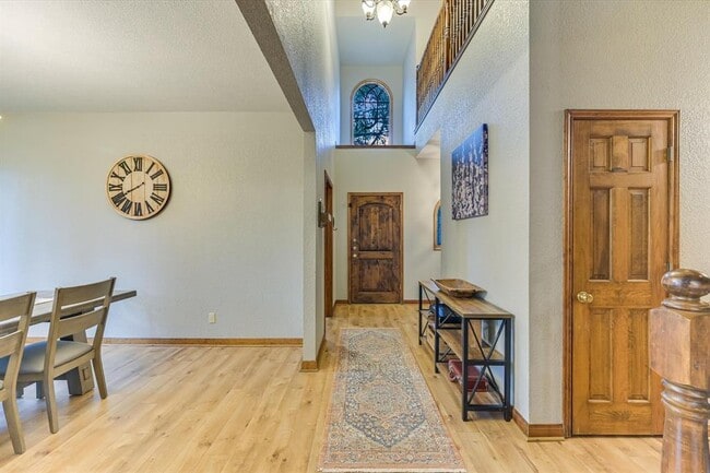 Photo - 640 Bluffside Dr