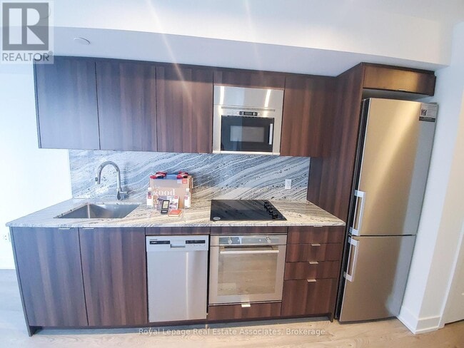 Photo - 5 Mabelle Ave Unité 2931