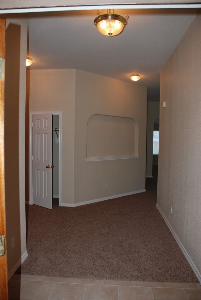 Photo - 1006 N Magnolia Dale Dr