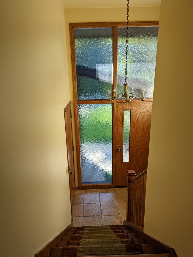 Photo - 956 N 124th St