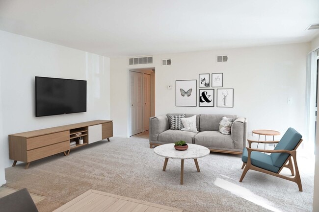 Roundtree - Roundtree Apartments